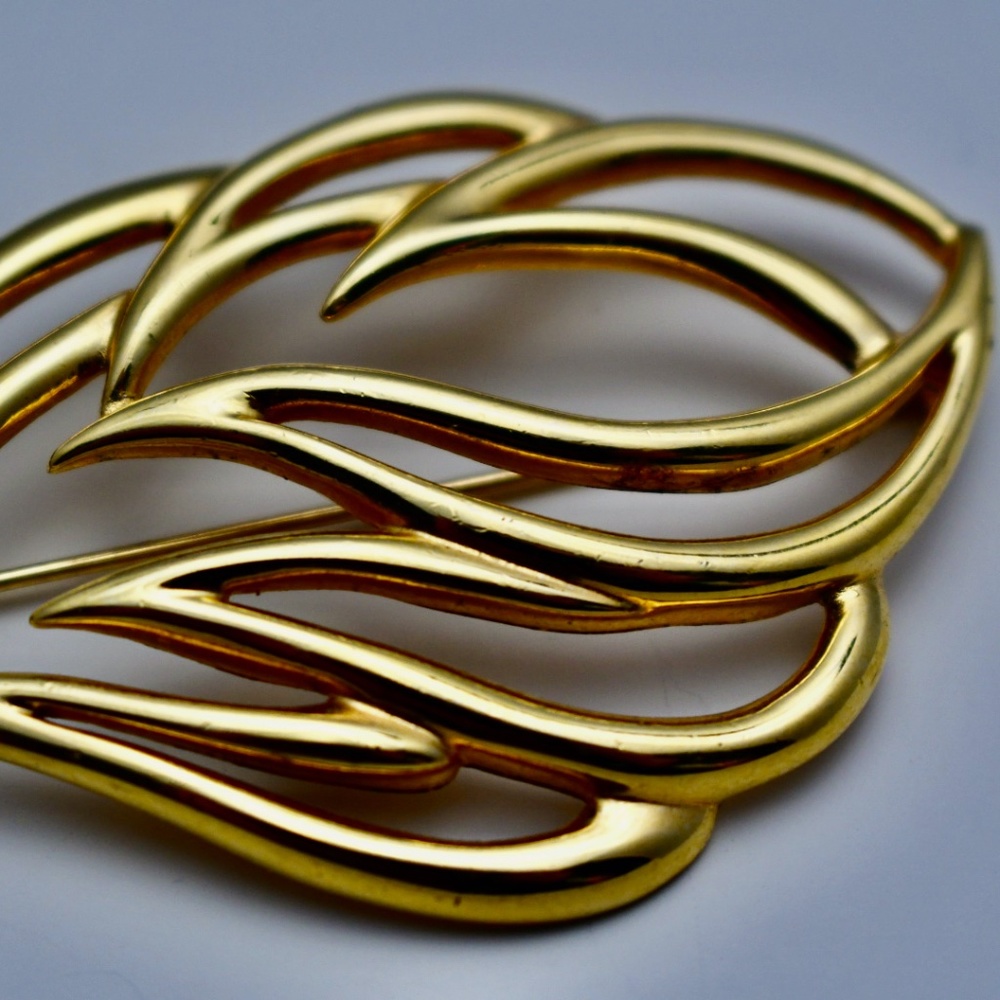 Vintage Gold Monet Brooch c. 1980's